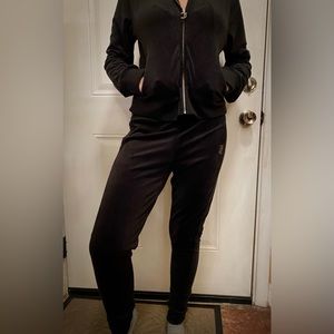Juicy Coutre set. Barely worn. BLK velvet zip up & matching Joggers.